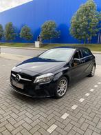 Mercedes A180 AMG line, Auto's, Voorwielaandrijving, USB, Leder en Stof, Zwart