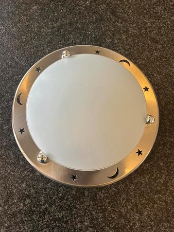 Plafond lamp. Gratis beschikbaar voor biedingen