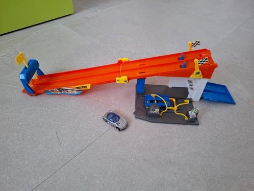 hot wheels, Kinderen en Baby's, Speelgoed | Racebanen, Zo goed als nieuw, Racebaan, Handmatig, Hot Wheels, Zelf te bouwen, Ophalen