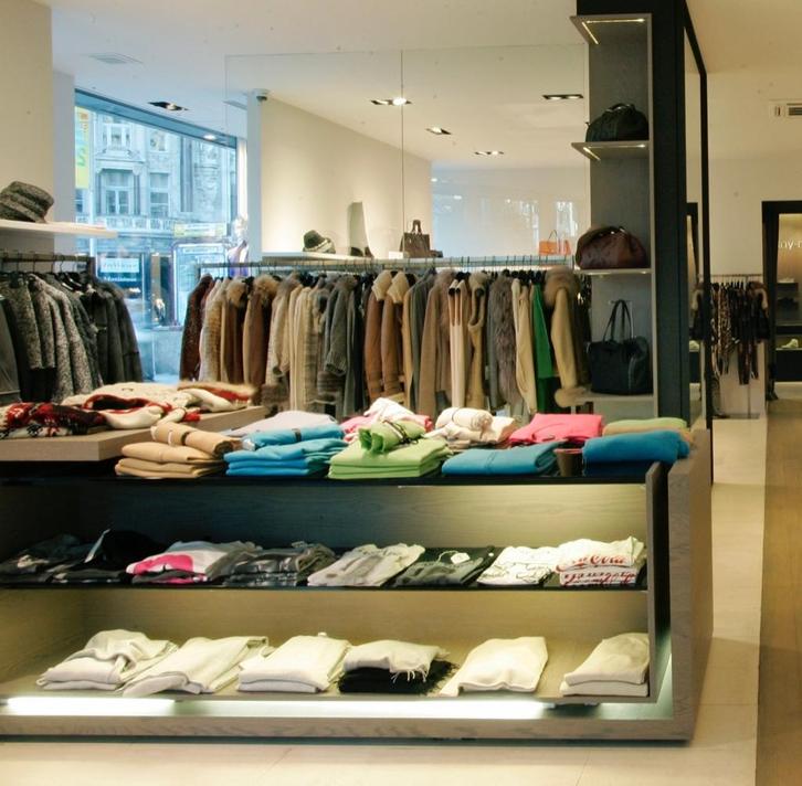 Intérieur de magasin de vêtements de luxe à vendre, Maison & Meubles, Mobilier complet, Enlèvement