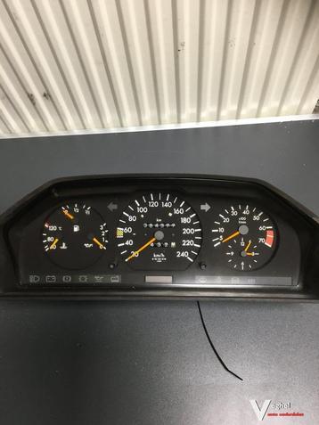 Mercedes W124  1991   3.0 automaat    Benzine   124 542 4968 beschikbaar voor biedingen