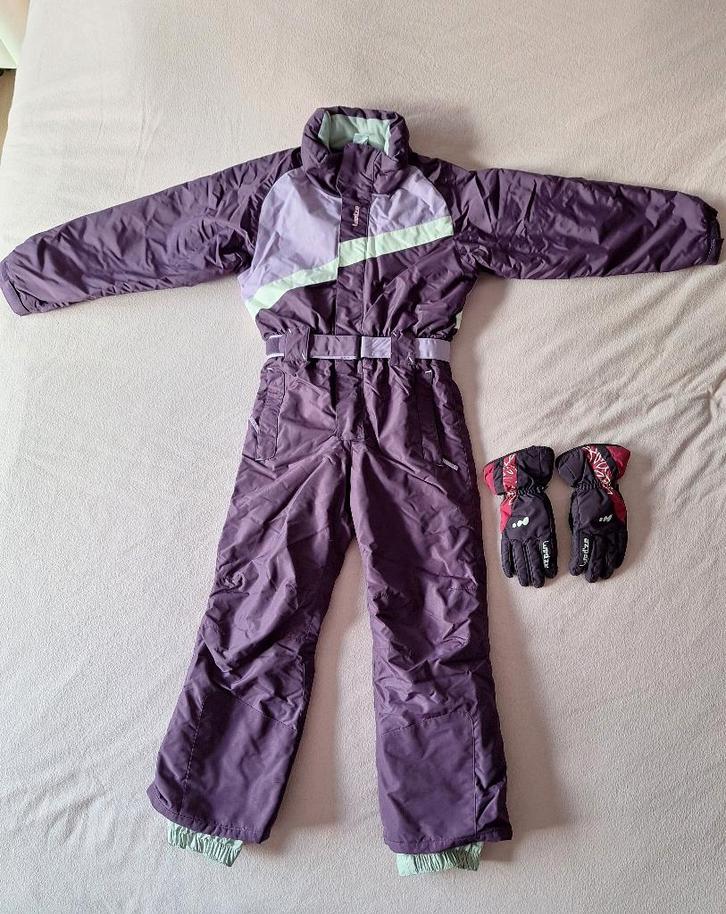 combinaison de ski + gants - fille 10 ans, Enfants & Bébés, Vêtements enfant | Taille 140, Comme neuf, Fille, Vêtements de sport ou Maillots de bain