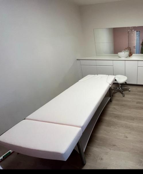 Behandeltafel, Sport en Fitness, Massageproducten, Zo goed als nieuw, Massagetafel, Ophalen
