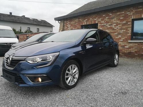 Renault Megane 1.2 Tce 2018 Limited avec car pass, Auto's, Renault, Bedrijf, Te koop, ABS, Airbags, Airconditioning, Alarm, Bluetooth