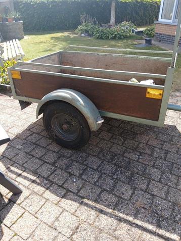 Aanhangwagen  beschikbaar voor biedingen