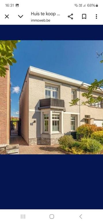 Huis te koop te Kapellen in rustige straat. beschikbaar voor biedingen