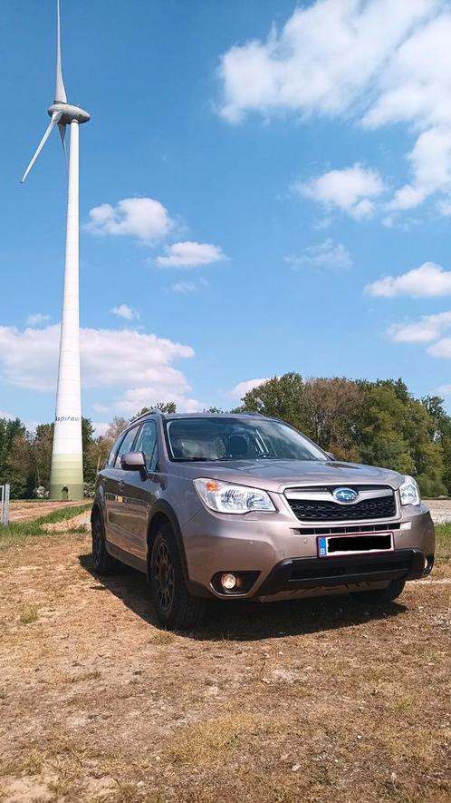 Subaru Forester, Auto's, Subaru, Particulier, Forester, Benzine, Euro 5, SUV of Terreinwagen, 5 deurs, Handgeschakeld, Beige, Zwart