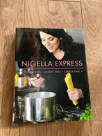 Nigella Lawson - Nigella Express, Boeken, Gelezen, Ophalen of Verzenden, Nigella Lawson