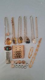 Lot d'anciens bijoux fantaisie, Bijoux, Sacs & Beauté, Enlèvement