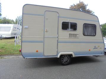 caravelair lichtgewicht-bed-wc-stapelbed en watertank pomp beschikbaar voor biedingen