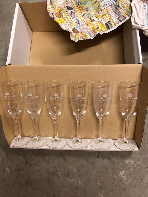 6 nieuwe champagne glazen Duval Leroy, Collections, Verres & Petits Verres, Neuf, Enlèvement ou Envoi