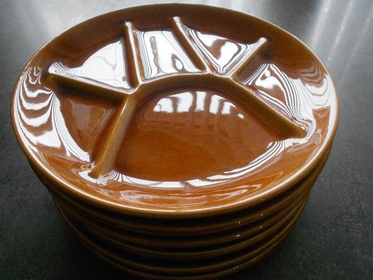 6 retro fondue borden voor 8€ !!   ;   nieuw, Huis en Inrichting, Keuken | Servies, Nieuw, Bord(en), Ophalen of Verzenden