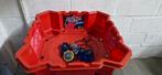 Beyblade Burst - rode doos met 3 Beyblades, Ophalen, Zo goed als nieuw