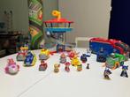 Paw Patrol: 18 figuren, bus, mat en toren, Kinderen en Baby's, Gebruikt, Ophalen of Verzenden