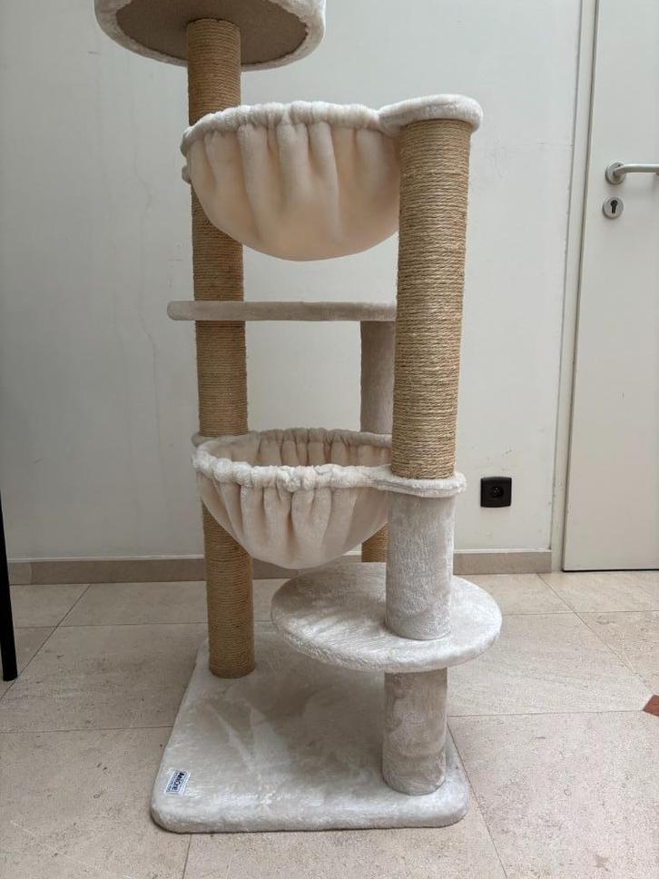AniOne kattenboom, Dieren en Toebehoren, Katten-accessoires, Zo goed als nieuw, Ophalen