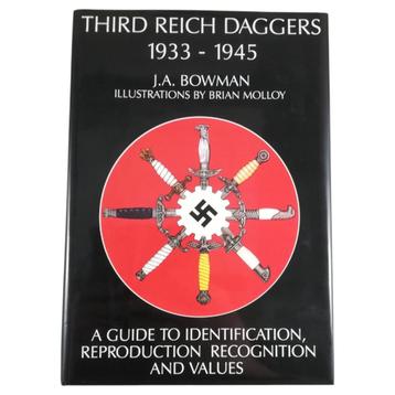 Third Reich Daggers 1933-1945 beschikbaar voor biedingen