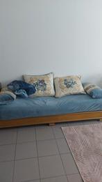 2 Marokkaanse sedari. 2 x 2 meter op 70, Enlèvement