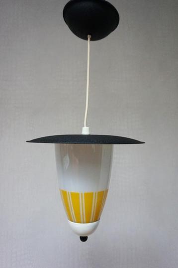 Leuk klein vintage hallampje, jaren 50-60 beschikbaar voor biedingen