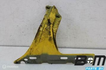 Spatschermsteun links VW Caddy 2K 1T0821135