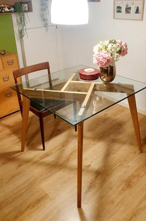 Prachtige, moderne glazen eettafel 90 x 90 cm, Huis en Inrichting, Tafels | Eettafels, Eikenhout, Glas, Ophalen