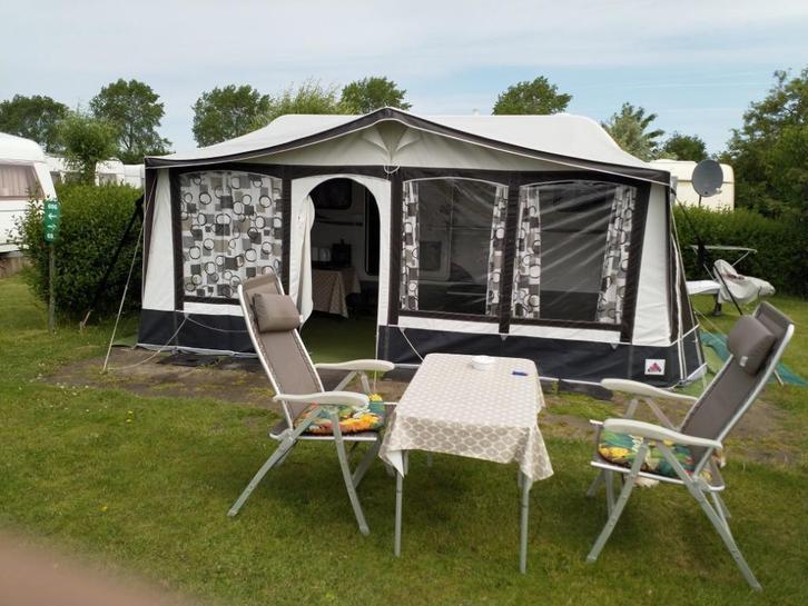 Goed onderhouden kampeer instalatie, Caravans en Kamperen, Caravans, Particulier, tot en met 5, 1250 - 1500 kg, Rondzit, Knaus