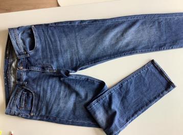 Armani jeans  beschikbaar voor biedingen