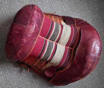 2-Originele in Tunesië handgemaakte luxe ezelzadel uit 1963 beschikbaar voor biedingen