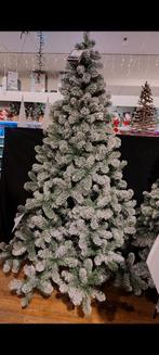 Groot besneeuwde kerstboom, Diversen, Kerst, Ophalen