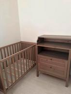 Babybed , commode en kast ., Kinderen en Baby's, Kinderkamer | Complete kinderkamers, Ophalen, Zo goed als nieuw