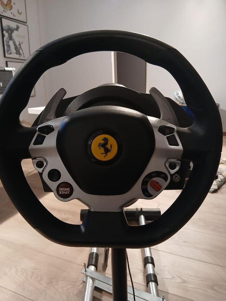 Setup complet Thrustmaster pour PC/Xbox - très bon état!, Consoles de jeu & Jeux vidéo, Consoles de jeu | Xbox | Accessoires, Utilisé