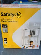 2 st traphekje Safety 1st Easy Close Metal Traphekje - 73 t/, Kinderen en Baby's, Ophalen, Gebruikt