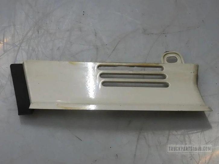 Scania Body & Chassis Parts Afdekkap grill Re. Scania, Auto-onderdelen, Vrachtwagen-onderdelen, Scania, Carrosserie en Plaatwerk