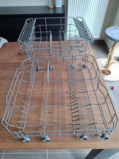 Twee vaatwaskorven voor Brandt VH1472J – Onder- en bovenkorf, Elektronische apparatuur, Onderdelen en Toebehoren, Ophalen