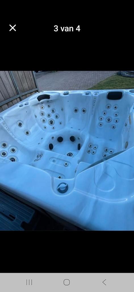 Jacuzzi en sauna gratis geleverd geplaatst, Tuin en Terras, Bubbelbaden en Hottubs, Zo goed als nieuw, Ophalen of Verzenden