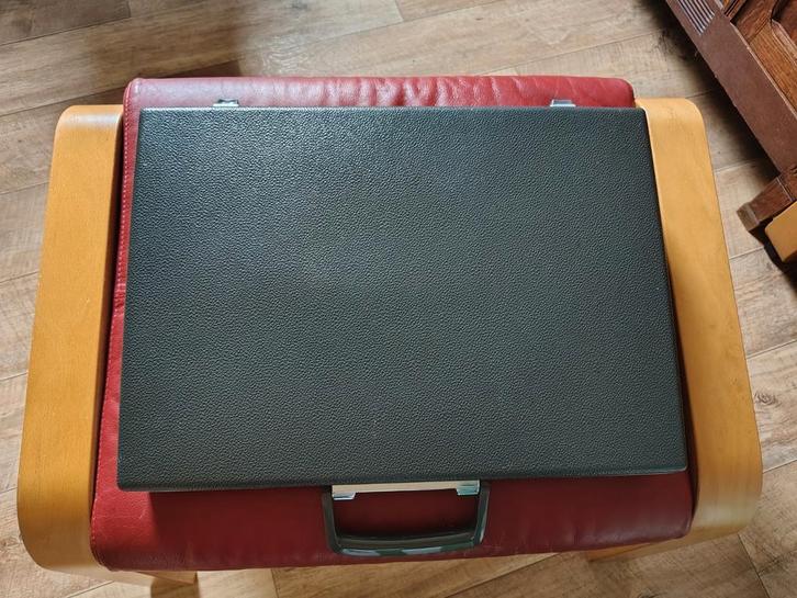 Vintage Samsonite CLASSIC 100  Hardshell Briefcase, Handtassen en Accessoires, Tassen | Reistassen en Weekendtassen, Ophalen