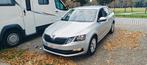 Skoda Octavia 1.6 TDI DSG Ambition, Autos, Skoda, Argent ou Gris, Euro 6, Noir, 5 portes