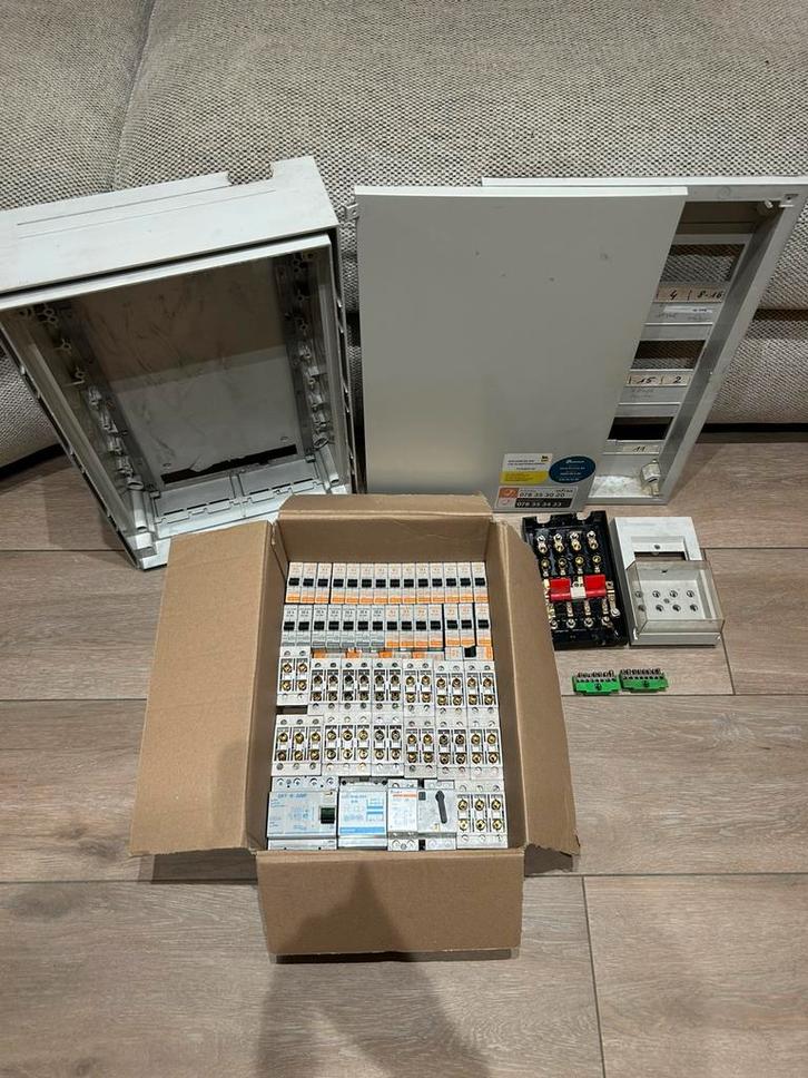 Schakelmateriaal & automatische zekeringen, Doe-het-zelf en Bouw, Elektriciteit en Kabels, Gebruikt, Schakelaar, Ophalen of Verzenden