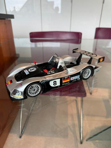 Audi R8R #8 24H Le Mans 1999 1/18 Belgische coureur D.Theys beschikbaar voor biedingen
