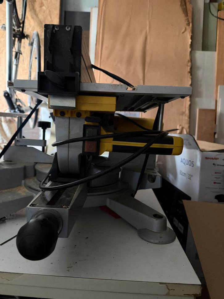 Verstekzaag powerplus, Doe-het-zelf en Bouw, Gereedschap | Zaagmachines, Gebruikt, Overige typen, 600 tot 1200 watt, Ophalen