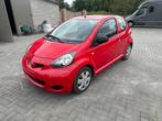 TOYOTA AYGO 1.0 ESSENCE 92000 KM ! ! !, Autos, Toyota, Rouge, Achat, 998 cm³, Airbags