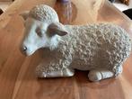 Prachtig licht grijs stenen schaap met beschermende pootjes, Ophalen, Nieuw
