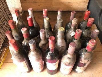 Lot van 23 uitzonderlijke oude flessen rode wijn Moet weg! beschikbaar voor biedingen