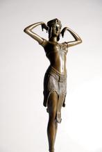 art Nouveau. Belle sculpture en bronze- signée D.H.Chiparus, Antiek en Kunst, Kunst | Beelden en Houtsnijwerken, Ophalen of Verzenden