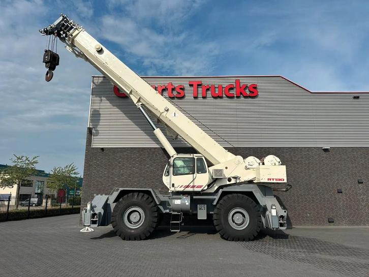 Terex RT130 ROUGH TERRAIN CRANE + JIB (bj 2011), Articles professionnels, Machines & Construction | Grues & Excavatrices, Grue