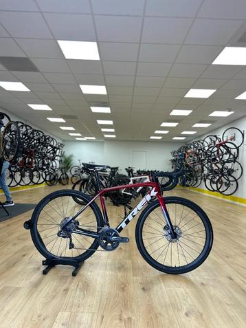 Trek Emonda SLR7 Di2 Carbon Disc Racefiets beschikbaar voor biedingen
