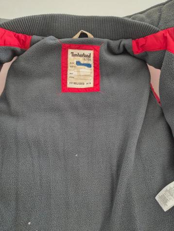 Rode body en slippers  beschikbaar voor biedingen