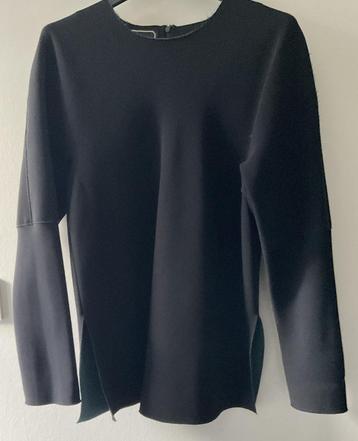 top By Malene Birger, maat medium beschikbaar voor biedingen