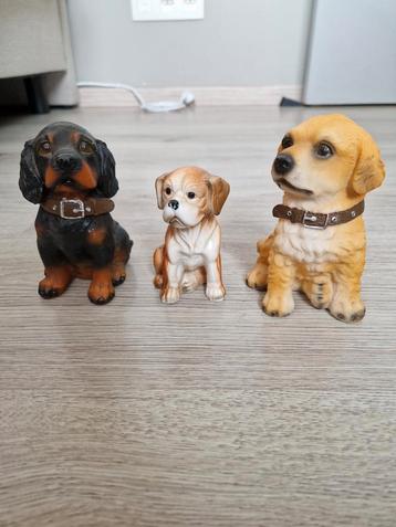 3 honden beeldjes 