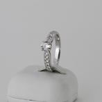 Bague solitaire diamants naturel 0.90ct , or blanc 18K, Comme neuf, Avec pierre précieuse, Or, Femme