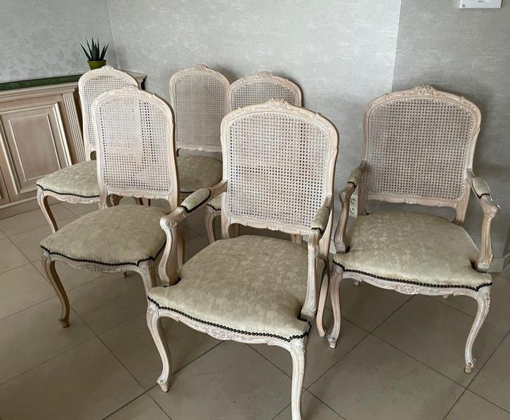 eettafel met zes stoelen en dressoirkast, Huis en Inrichting, Complete eetkamers, Gebruikt, 4 tot 6 stoelen, Ophalen